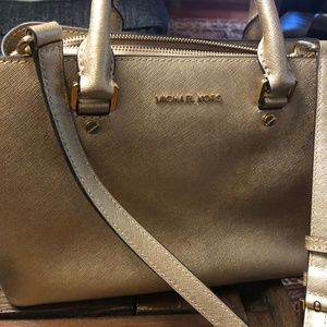 Michael Kors shoulder/arm bag in GOLD